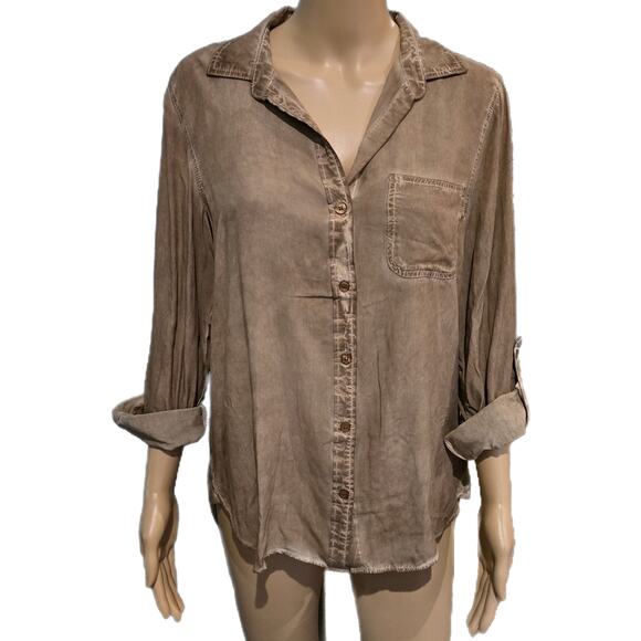 Velvet Heart Tops - Velvet Heart Roll Tab Sleeve Tan Button Up Top Small NWOT